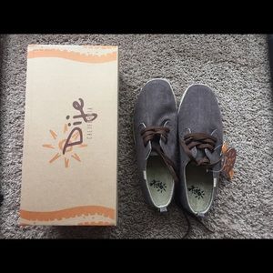 Dije Men’s Promenade Flat (NWT)